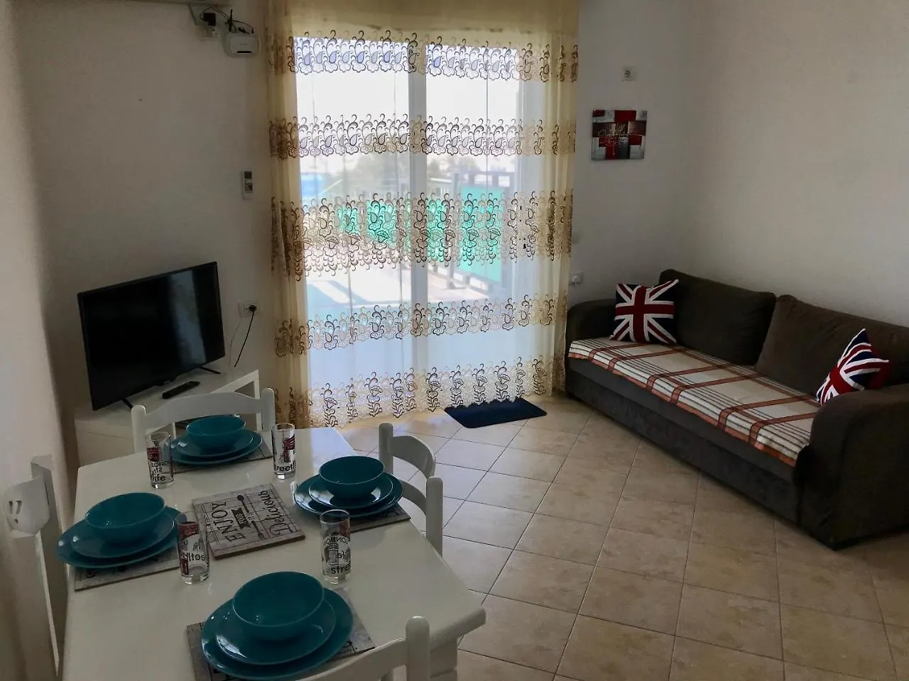 Vlore View Apartment 0*,